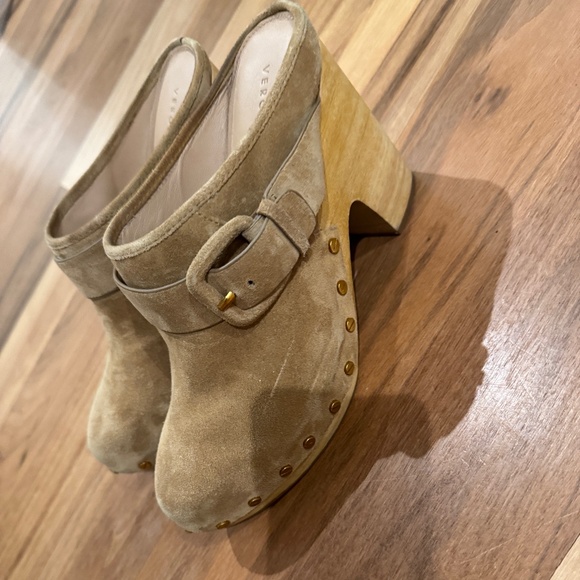 Veronica Beard - Picture 1 of 3